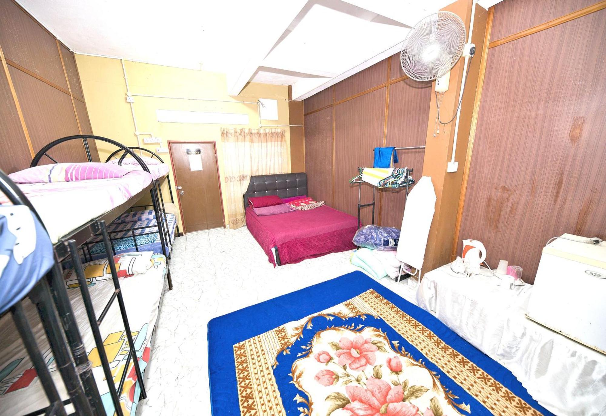 Oyo 90915 Ilham Villa Kampong Binjai (Kelantan) ภายนอก รูปภาพ